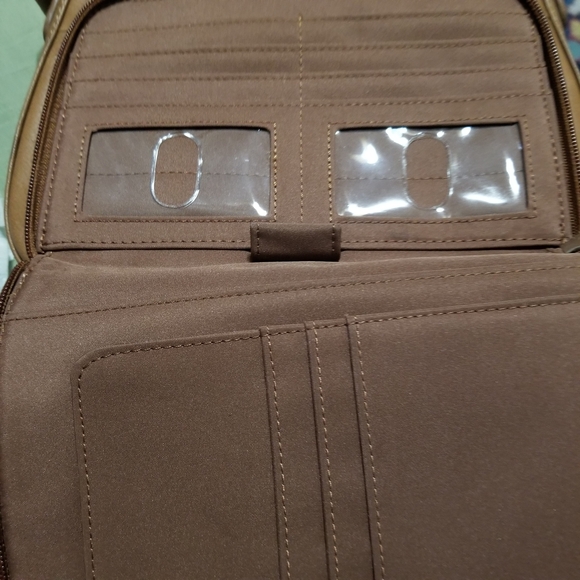 NEW! Fossil Tan Leather Shoulder Bag NWT - Picture 7 of 8